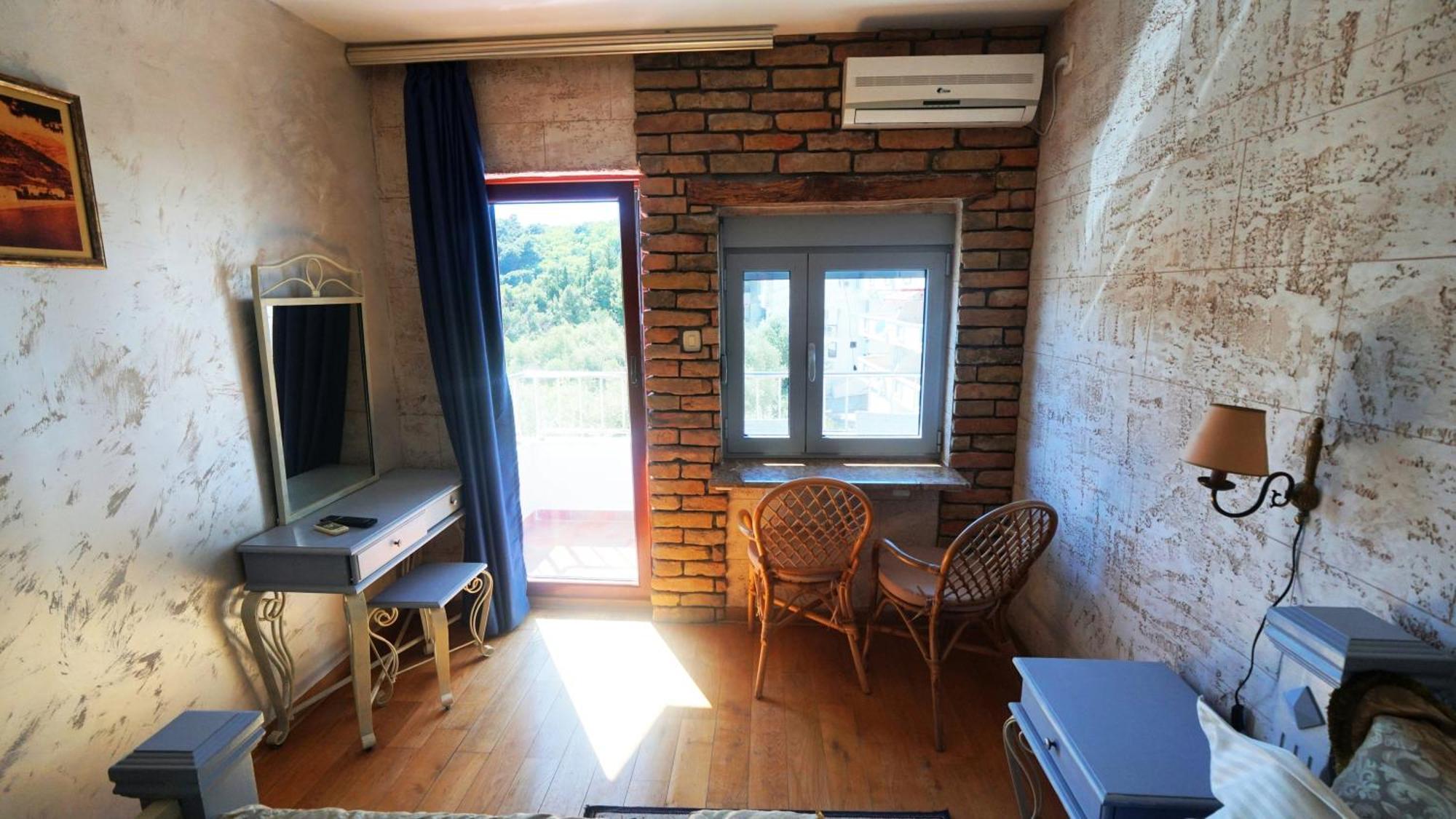 Medin Apartments Bluvista Петровац Экстерьер фото