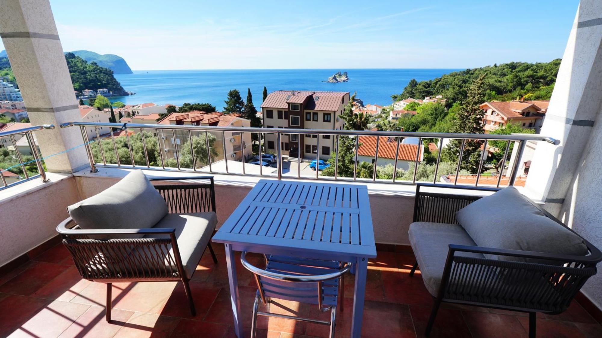 Medin Apartments Bluvista Петровац Экстерьер фото
