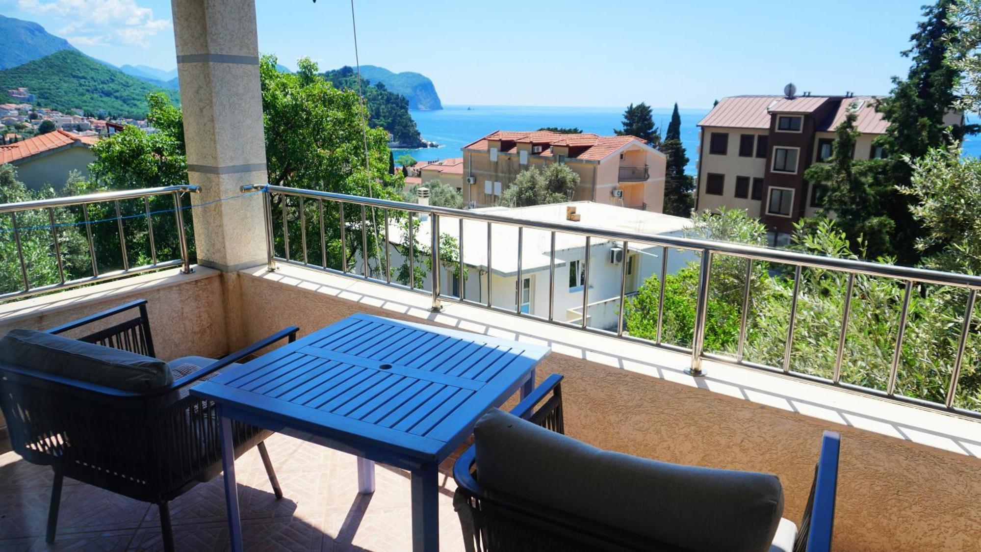 Medin Apartments Bluvista Петровац Экстерьер фото